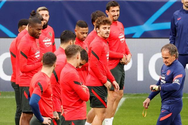 跟队记者：拜仁不太可能与萨内续约 冬窗也不引援